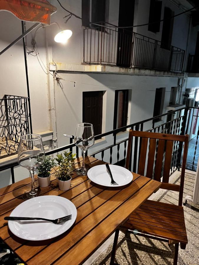 Orfeas Luxury Rooms & Studio سكوبيلوس تاون المظهر الخارجي الصورة