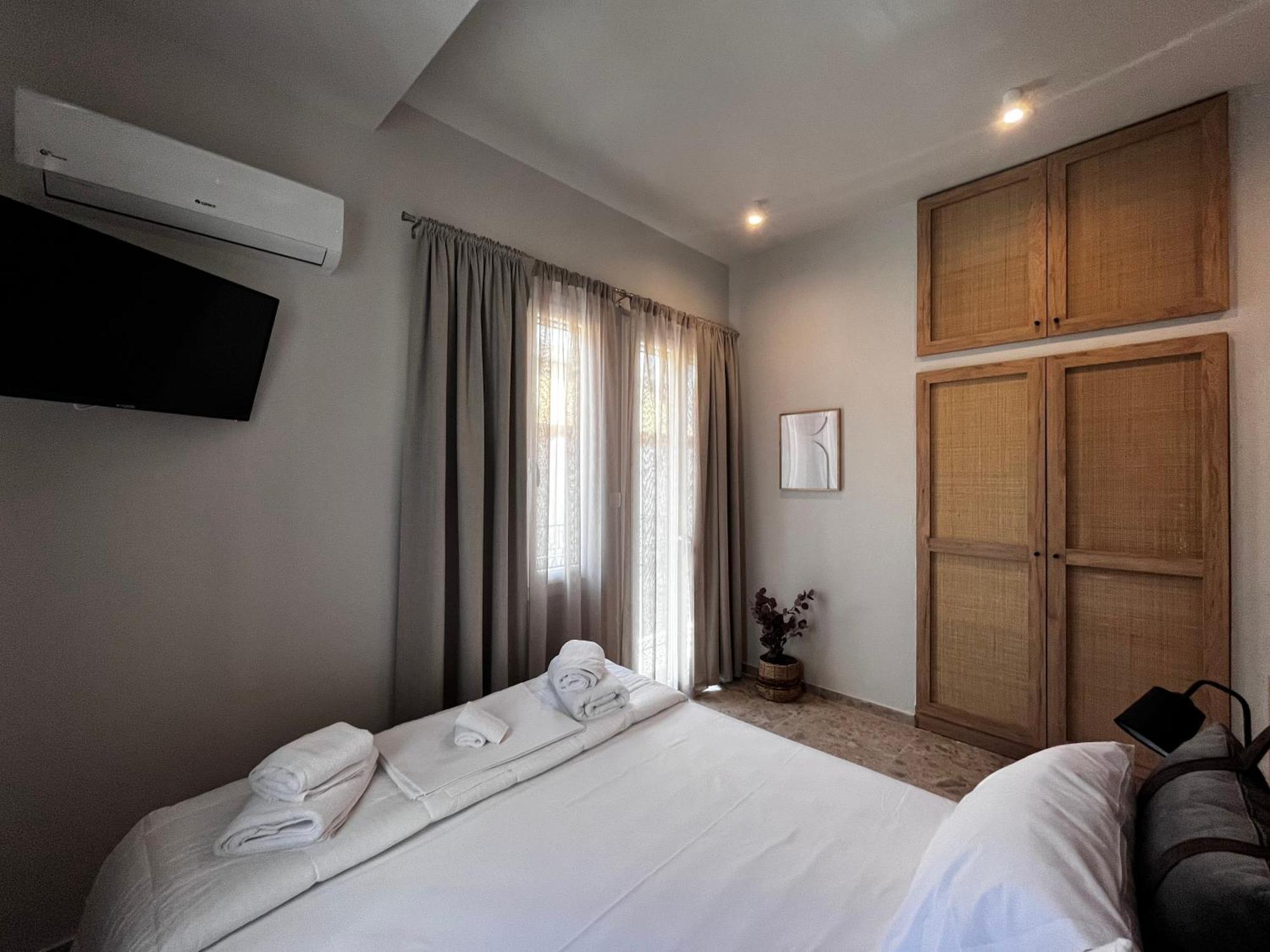 Orfeas Luxury Rooms & Studio سكوبيلوس تاون المظهر الخارجي الصورة